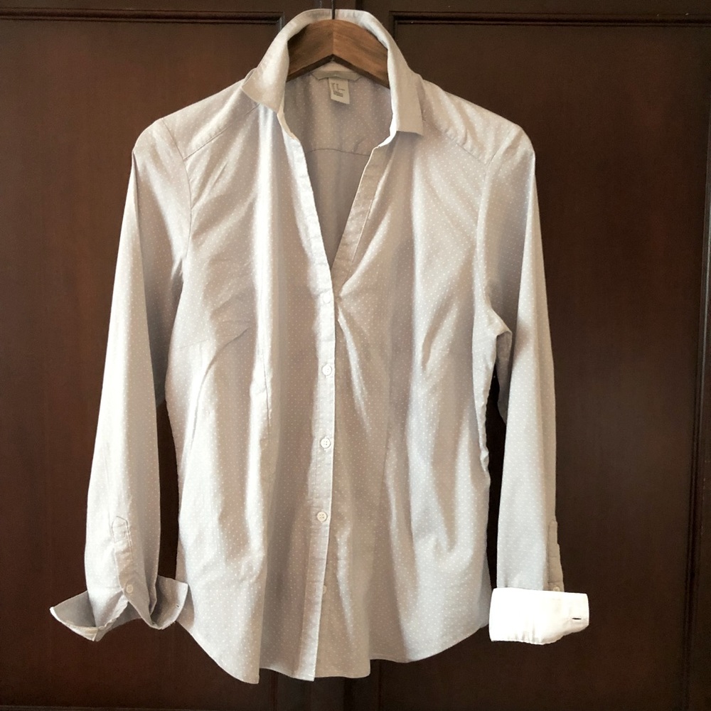 H&M women’s long sleeve gray blouse Size 14.